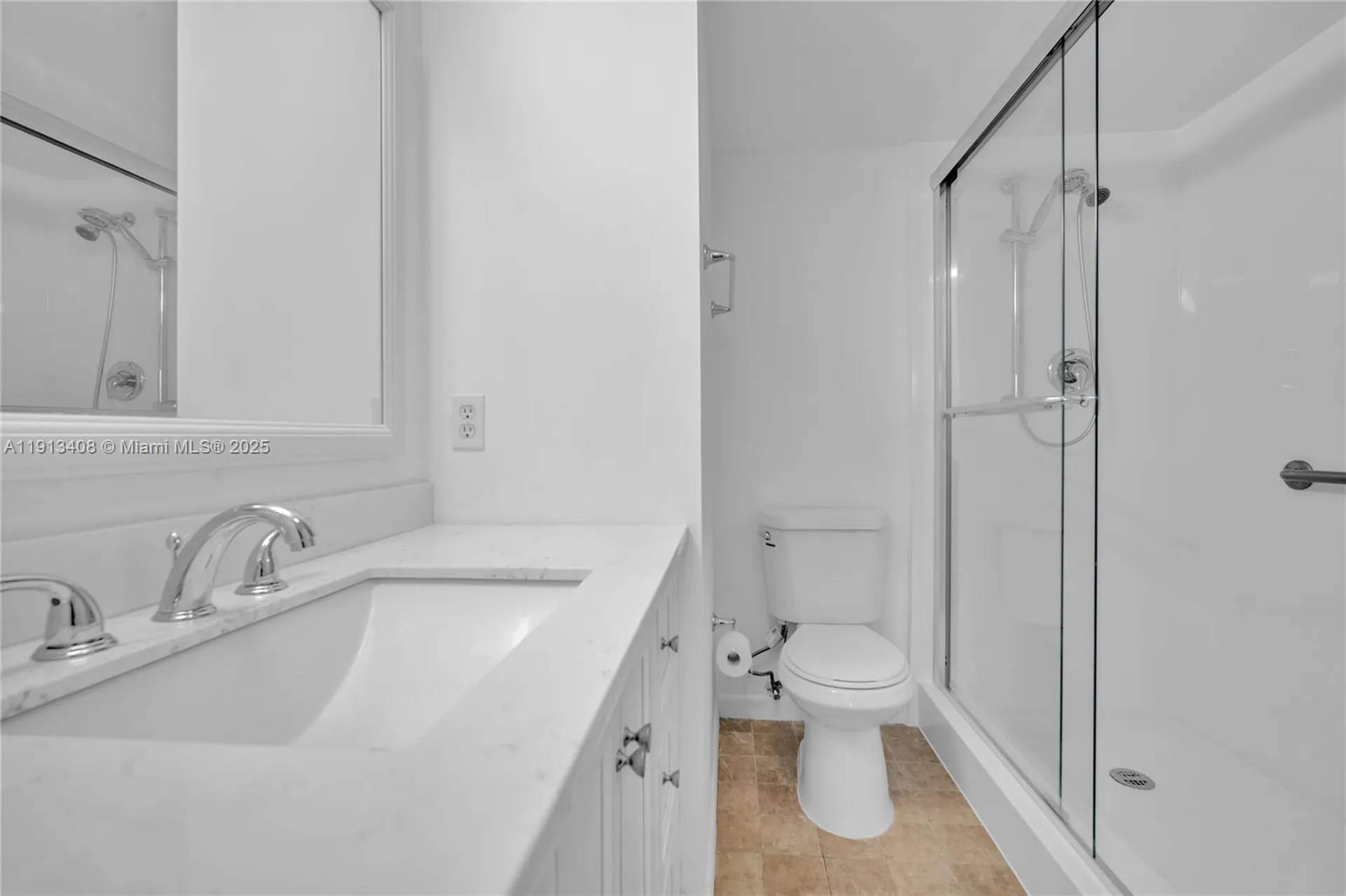 2048 Hythe C Boca Raton FL 33434