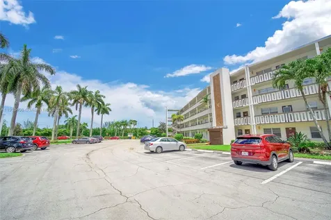 2048 Hythe C Boca Raton FL 33434