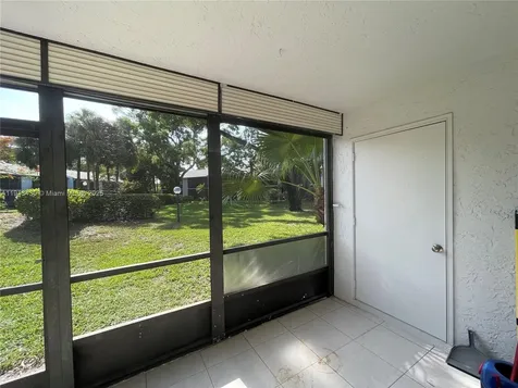 1290 S Military Trail Deerfield Beach FL 33442