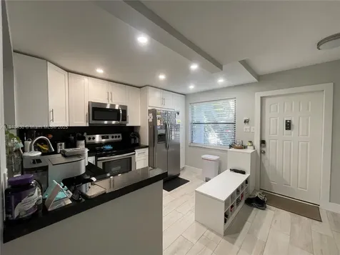 1290 S Military Trail Deerfield Beach FL 33442