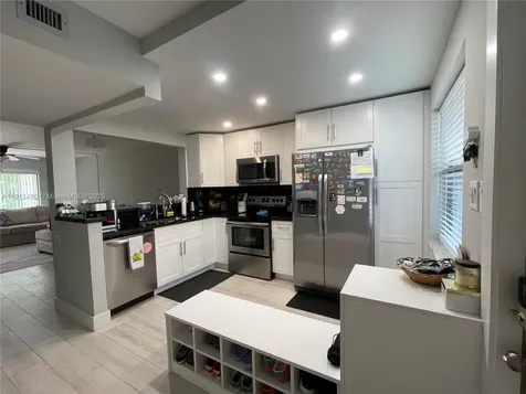 1290 S Military Trail Deerfield Beach FL 33442