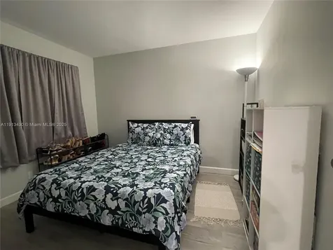 1290 S Military Trail Deerfield Beach FL 33442