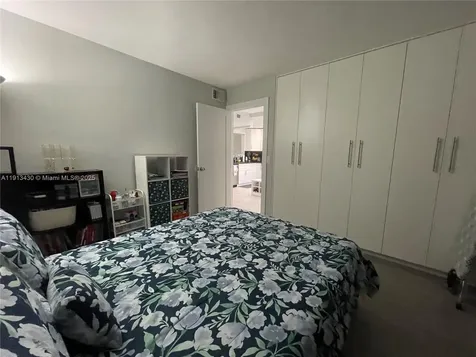 1290 S Military Trail Deerfield Beach FL 33442