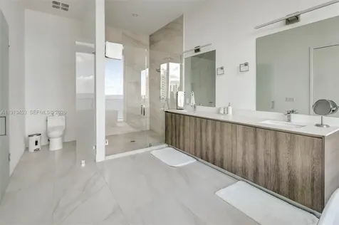 17550 Collins Avenue Sunny Isles Beach FL 33160
