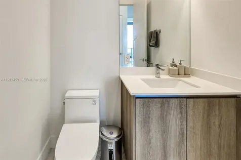 17550 Collins Avenue Sunny Isles Beach FL 33160