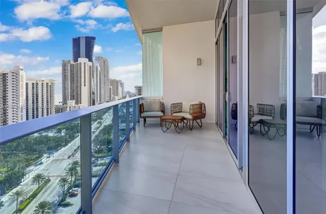 17550 Collins Avenue Sunny Isles Beach FL 33160