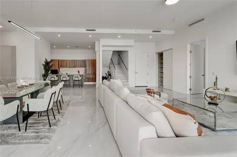 17550 Collins Avenue Sunny Isles Beach FL 33160