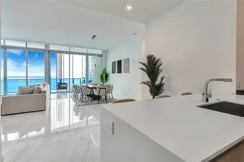 17550 Collins Avenue Sunny Isles Beach FL 33160
