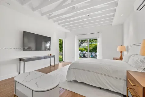 5800 La Gorce Drive Miami Beach FL 33140