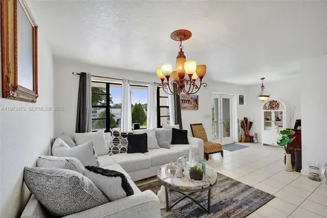 311 E 51st Street Hialeah FL 33013