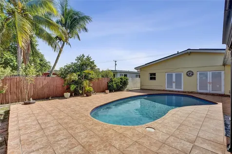 311 E 51st Street Hialeah FL 33013