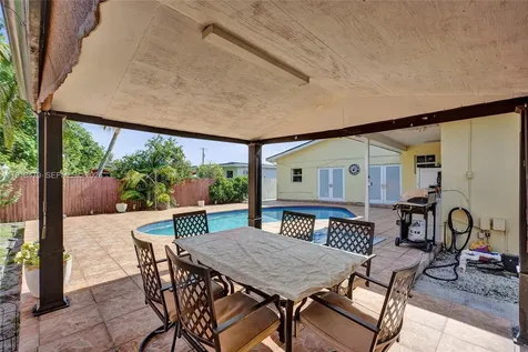 311 E 51st Street Hialeah FL 33013