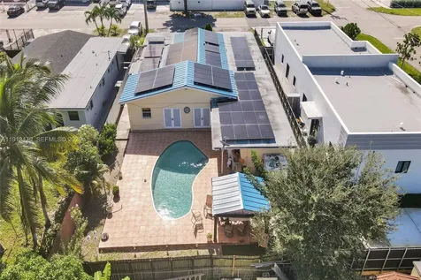 311 E 51st Street Hialeah FL 33013