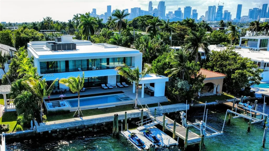 375 N Hibiscus Drive Miami Beach FL 33139