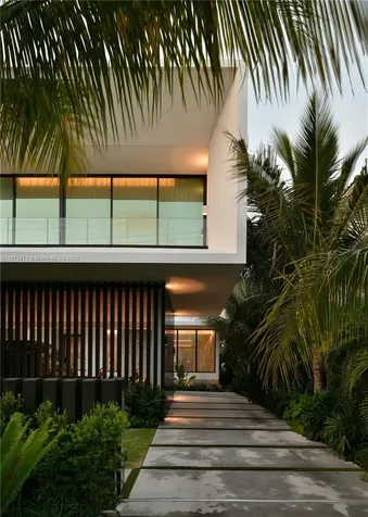 375 N Hibiscus Drive Miami Beach FL 33139