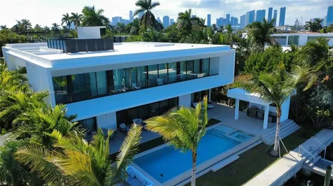 375 N Hibiscus Drive Miami Beach FL 33139