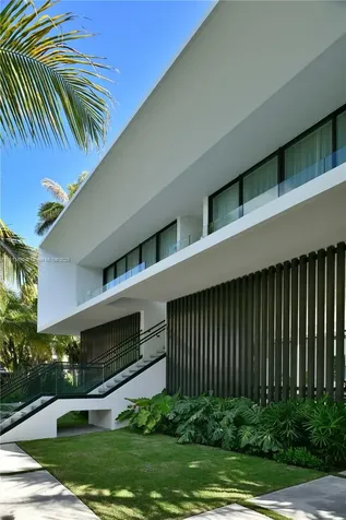 375 N Hibiscus Drive Miami Beach FL 33139