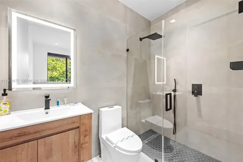 2572 NE 182nd Terrace North Miami Beach FL 33160