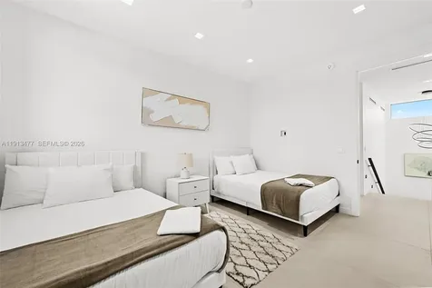2572 NE 182nd Terrace North Miami Beach FL 33160