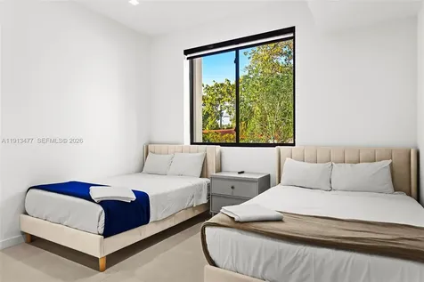 2572 NE 182nd Terrace North Miami Beach FL 33160