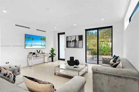 2572 NE 182nd Terrace North Miami Beach FL 33160