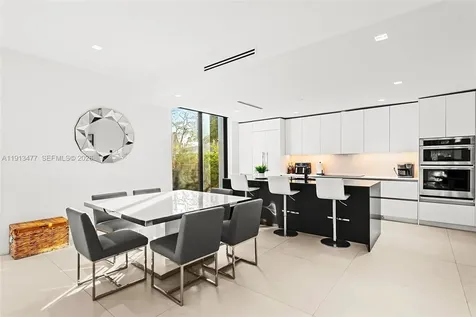 2572 NE 182nd Terrace North Miami Beach FL 33160