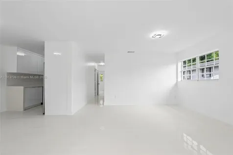 5407 SW 20th Street West Park FL 33023