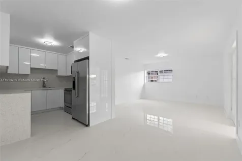 5407 SW 20th Street West Park FL 33023