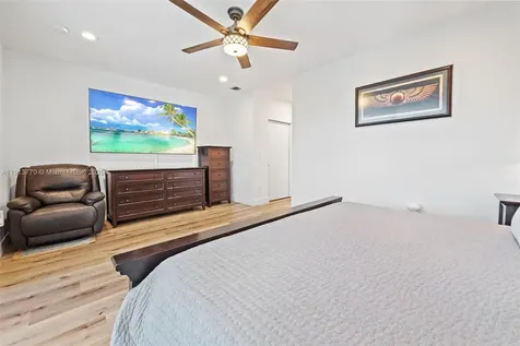 1226 NE 11th Avenue Fort Lauderdale FL 33304