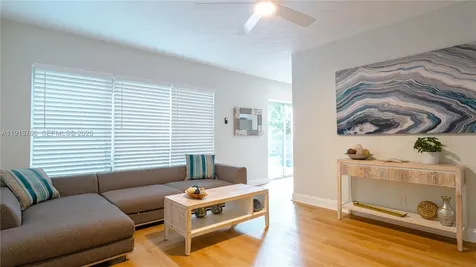 2634 Thomas Street Hollywood FL 33020