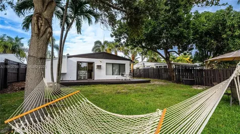 2634 Thomas Street Hollywood FL 33020