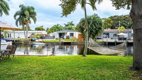 2634 Thomas Street Hollywood FL 33020