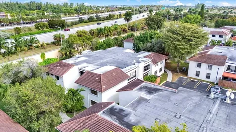 10857 NW 7th Street Miami FL 33172