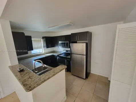 3992 NW 87th Avenue Sunrise FL 33351