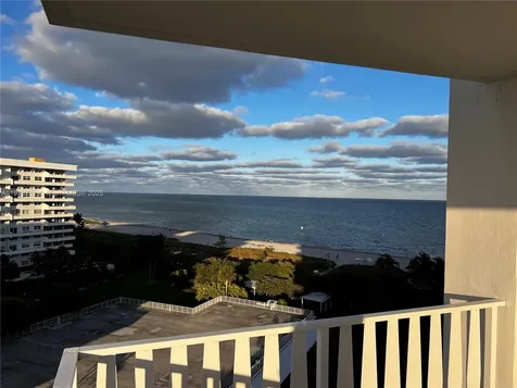 200 Ocean Lane Drive Key Biscayne FL 33149