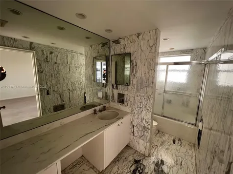 200 Ocean Lane Drive Key Biscayne FL 33149
