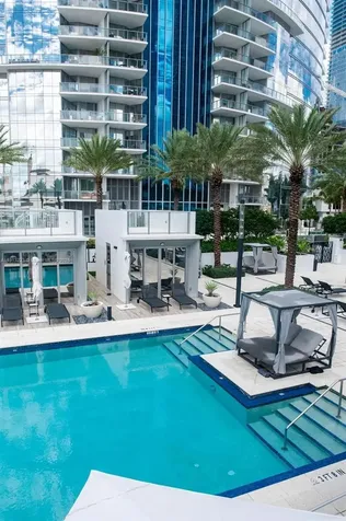 851 NE 1st Avenue Miami FL 33132