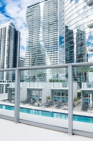 851 NE 1st Avenue Miami FL 33132