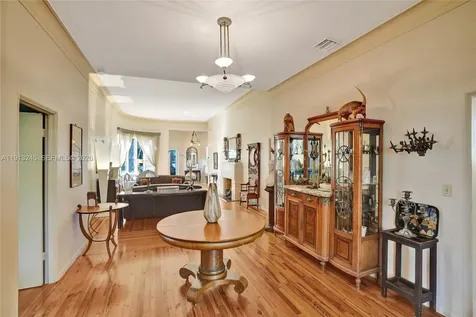 1335 Lenox Avenue Miami Beach FL 33139