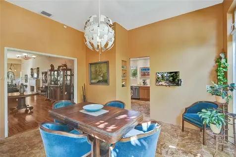 1335 Lenox Avenue Miami Beach FL 33139
