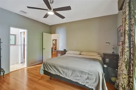 1335 Lenox Avenue Miami Beach FL 33139