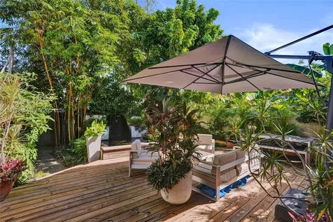 1335 Lenox Avenue Miami Beach FL 33139