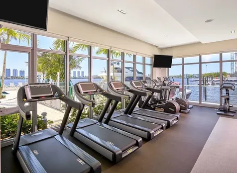 17301 Biscayne Boulevard North Miami Beach FL 33160