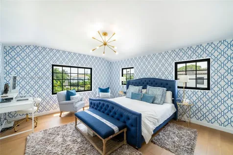 5149 Alton Road Miami Beach FL 33140