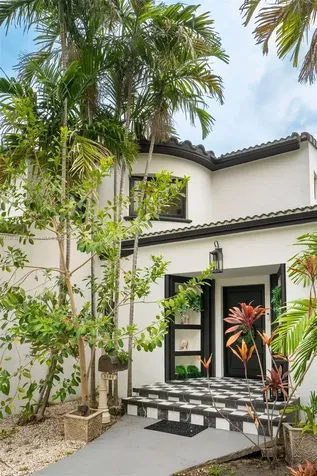 5149 Alton Road Miami Beach FL 33140