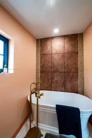 5149 Alton Road Miami Beach FL 33140