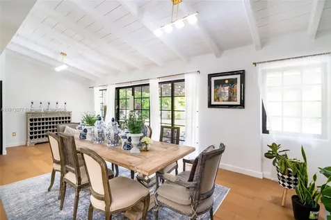 5149 Alton Road Miami Beach FL 33140
