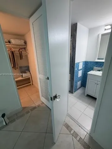 5055 Collins Avenue Miami Beach FL 33140