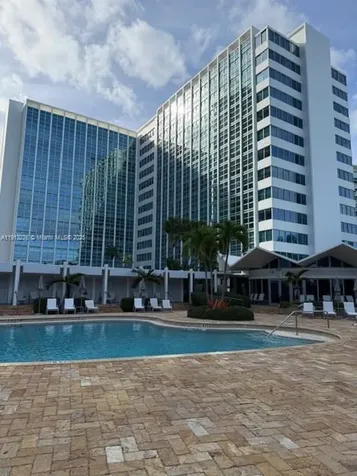 5055 Collins Avenue Miami Beach FL 33140