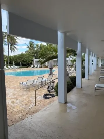 5055 Collins Avenue Miami Beach FL 33140